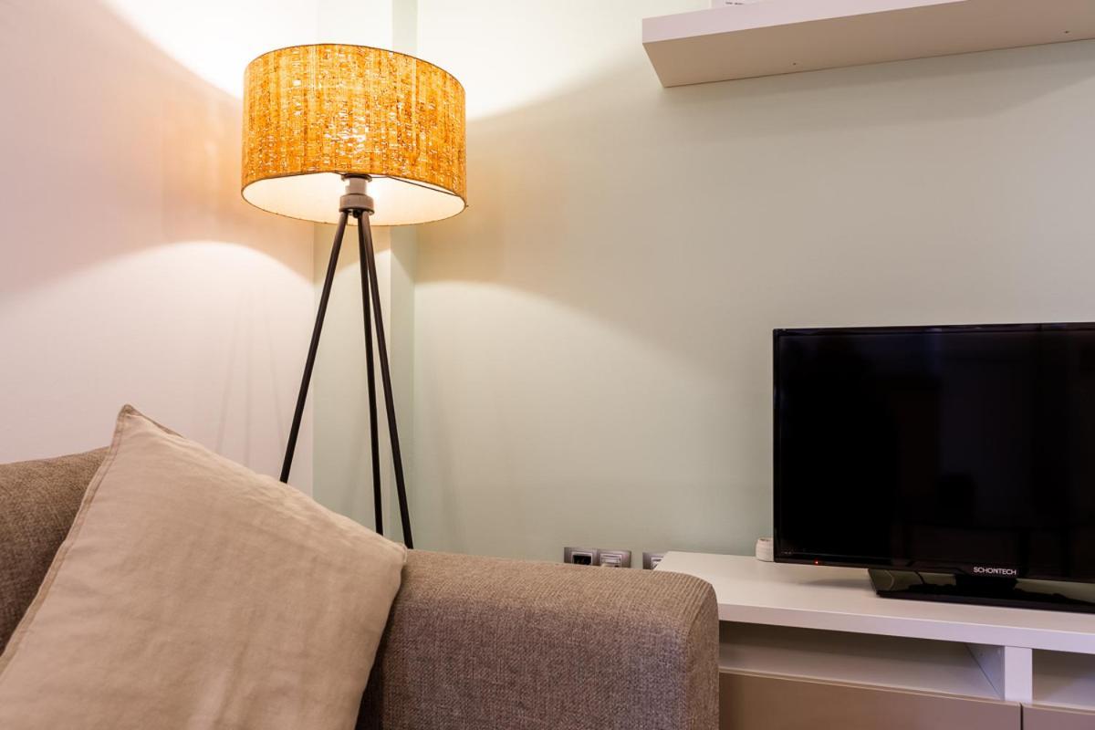 Teatro Suites Malaga City Flat ภายนอก รูปภาพ