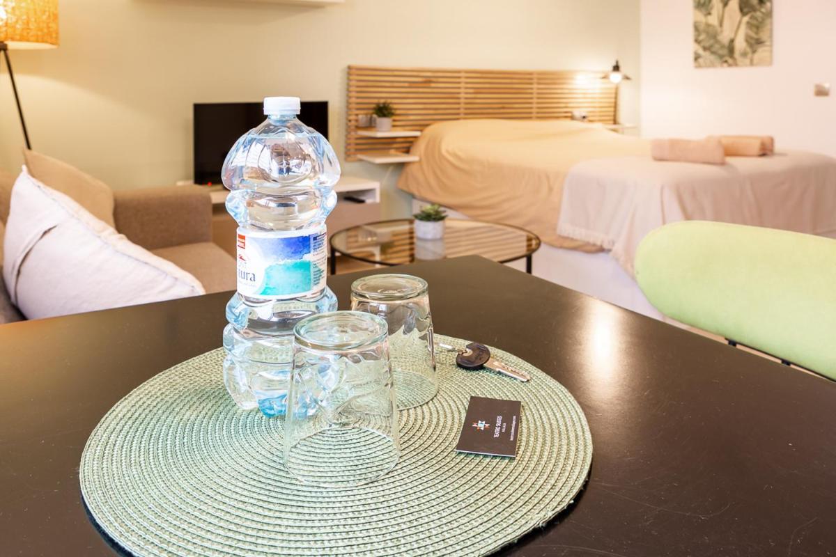 Teatro Suites Malaga City Flat ภายนอก รูปภาพ