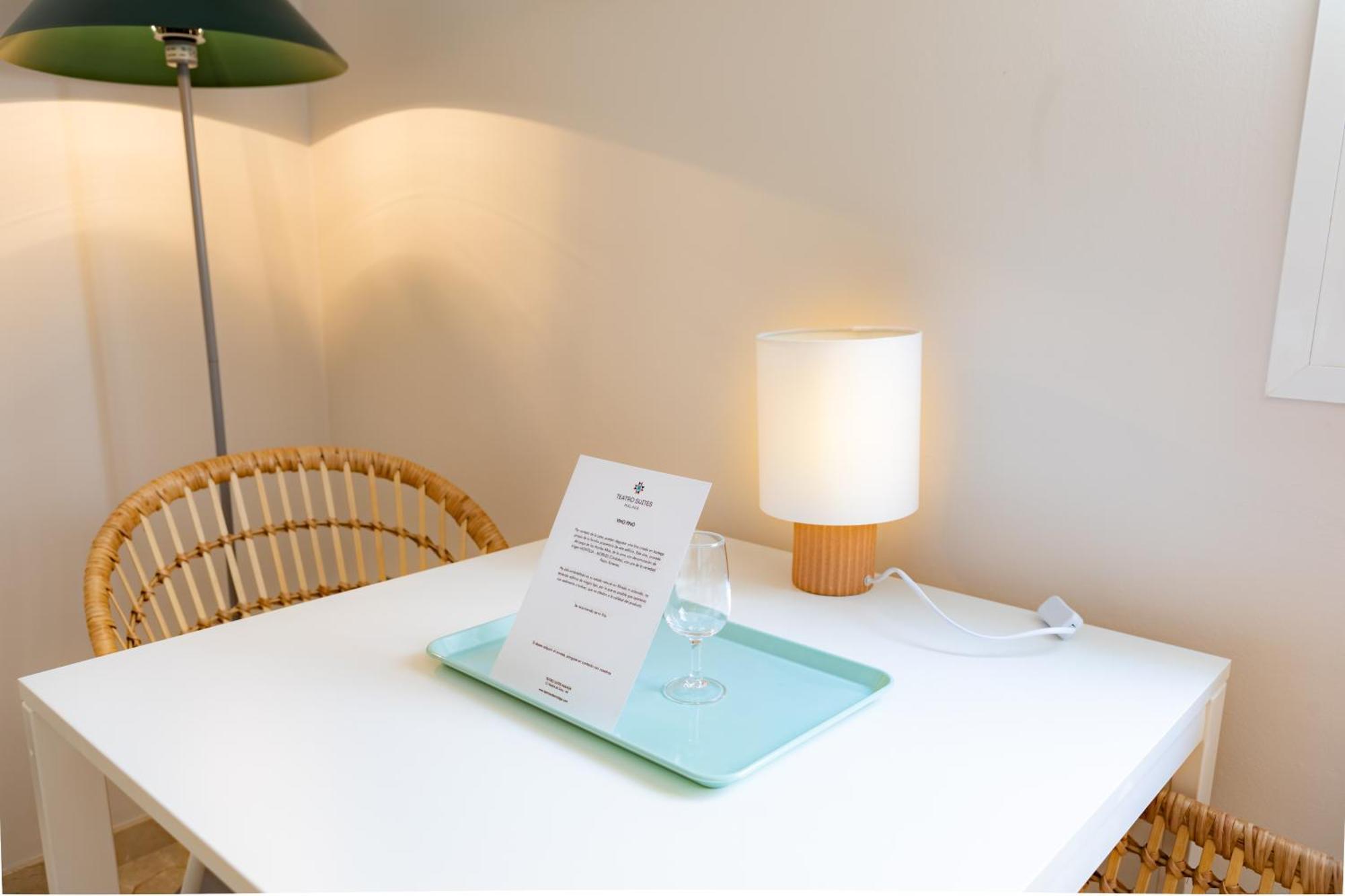 Teatro Suites Malaga City Flat ภายนอก รูปภาพ