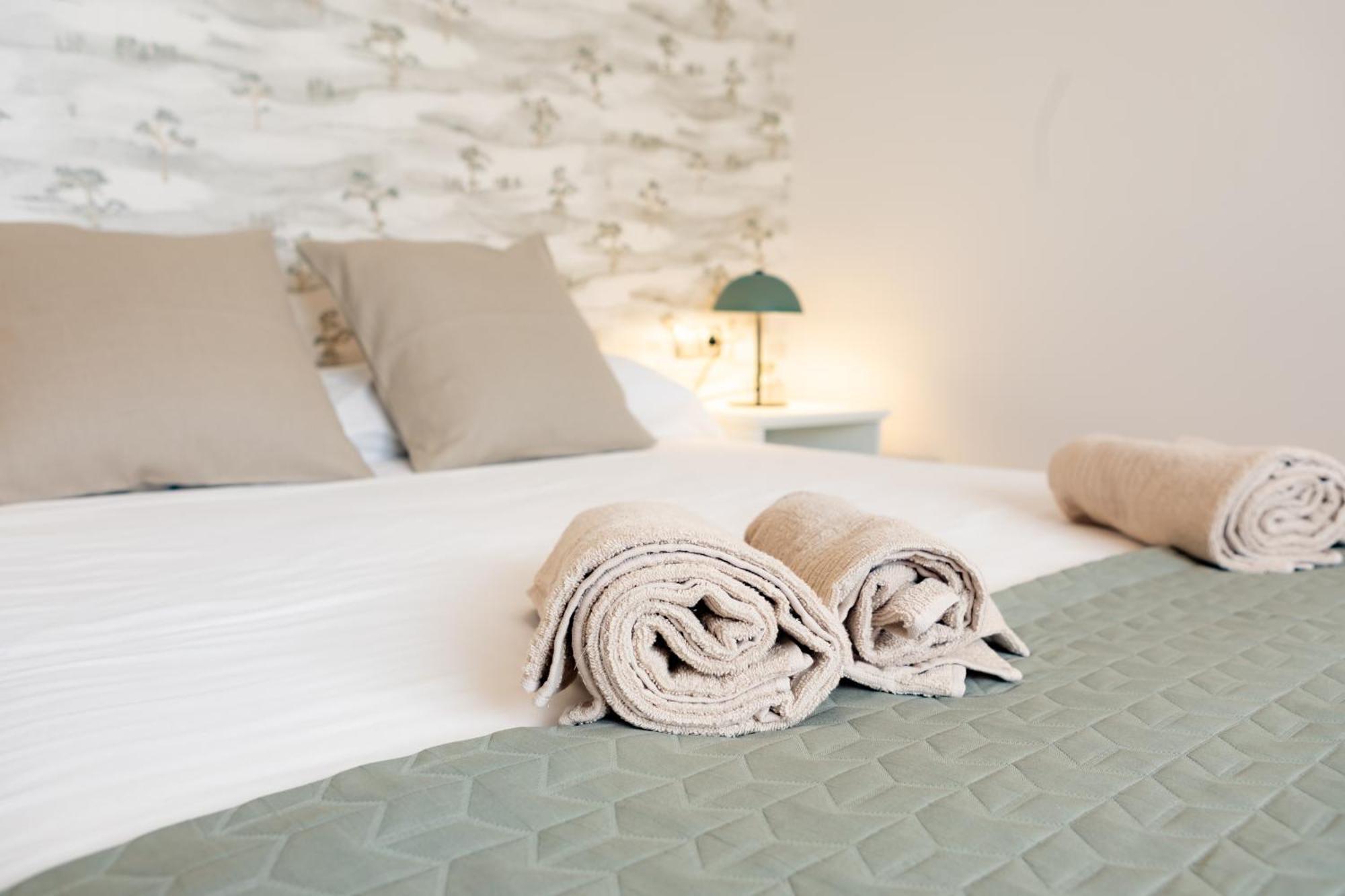 Teatro Suites Malaga City Flat ภายนอก รูปภาพ